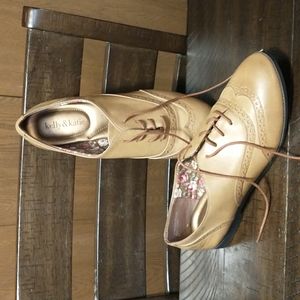 Lace-up Oxford Loafer 😬